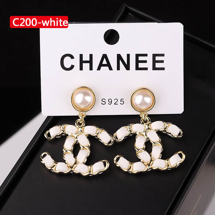 #4 Different Style Earrings